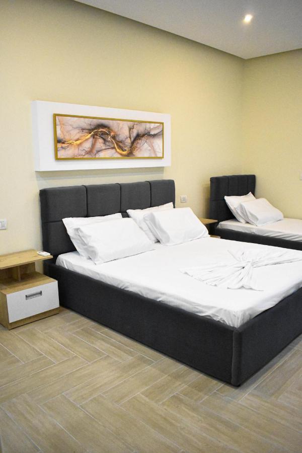 Delmar Apartments Golem  Bagian luar foto