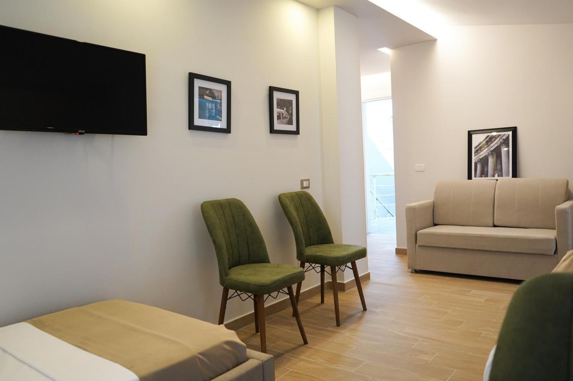 Delmar Apartments Golem  Bagian luar foto